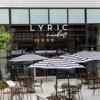 Lyric Market logo