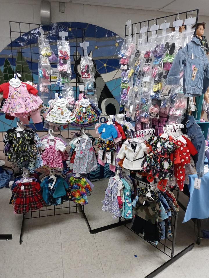 St. Clair Shores Farmers Market, Blossom Heath Park, Harper Woods, June