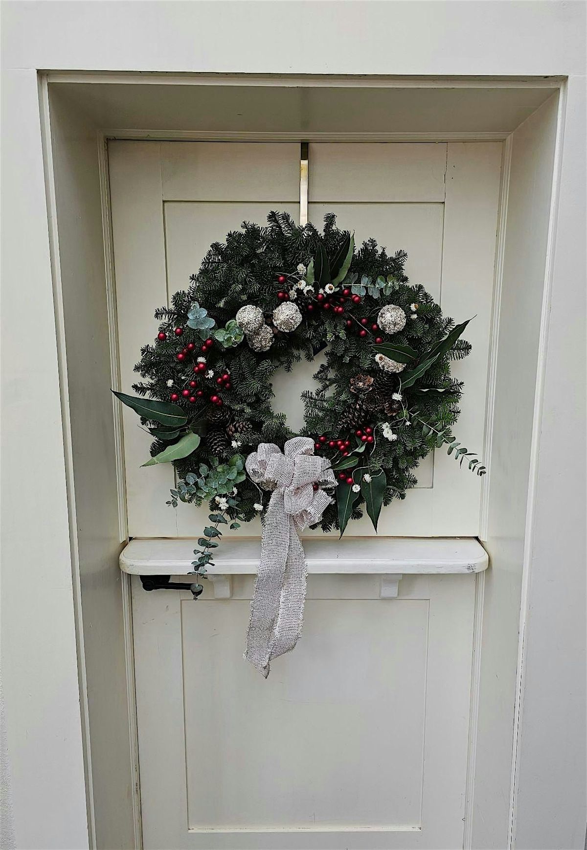 Christmas Wreath Decorating Workshop at Abernethy & Spencer, 13 December | Event in Purcellville | AllEvents
