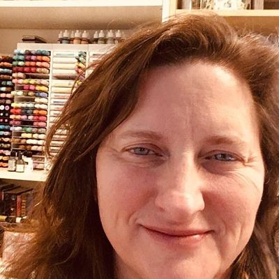 Sharon Scalzi - Messy Stamper - Messystampinsanity logo