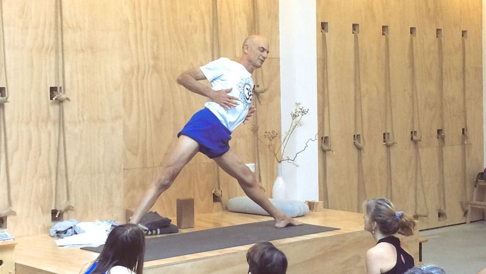 4 days of yoga with Eyal Shifroni, iYogaUtrecht, April 8 2023