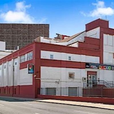 Budget Self Storage logo