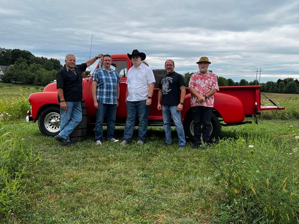 TFG Debut The Red Fox Bar and Grille, Red Fox Sports Pub & Grille