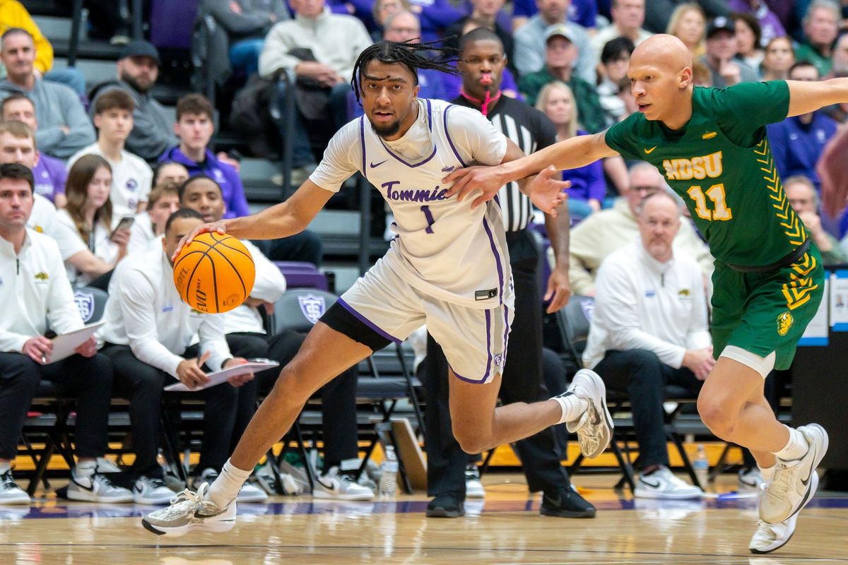 Drake Bulldogs vs. St. Thomas University Tommies, 7 November | Event in Des Moines | AllEvents