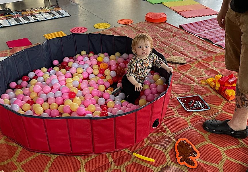 Mess Makers: Red Day, 11 February | Event in Akron | AllEvents