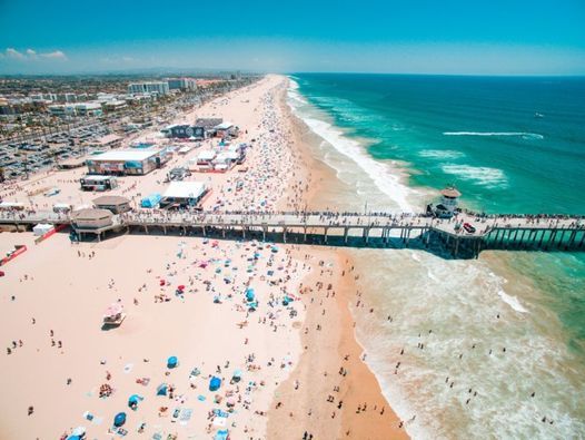 2egnoi 48puoam December 7, 2022 Huntington Beach Holiday