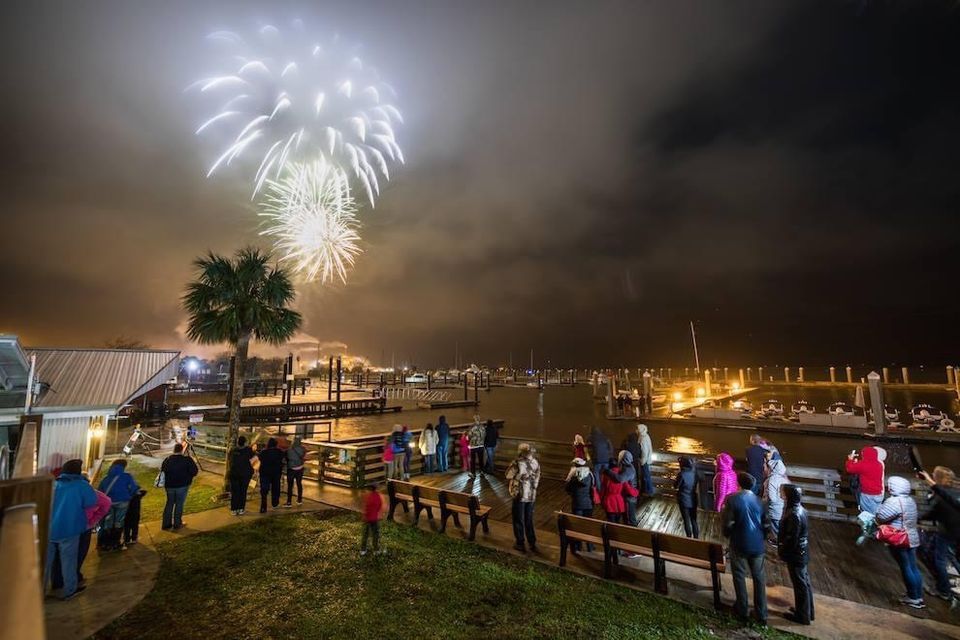 2023 New Year’s Eve Shrimp Drop, Foot of Centre Street, Fernandina