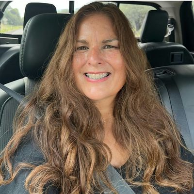 Deeline Art LLC logo