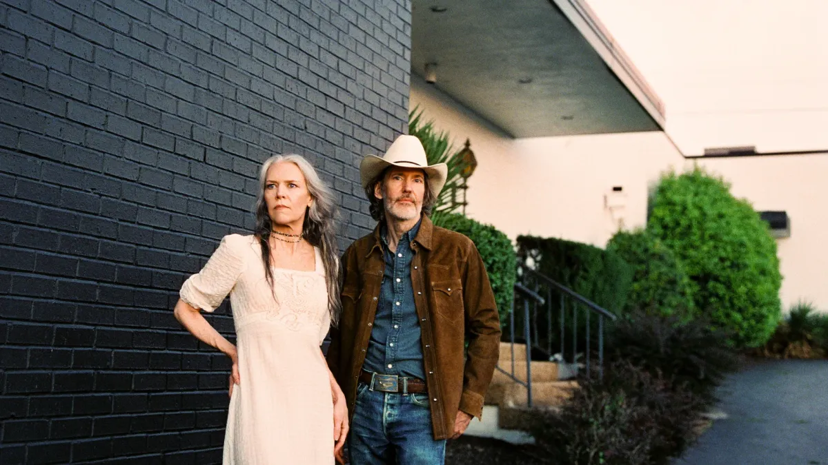 O2 Sat Sign Gillian Welch, David Rawlings in Manchester, O2 Apollo Manchester, 25 ...