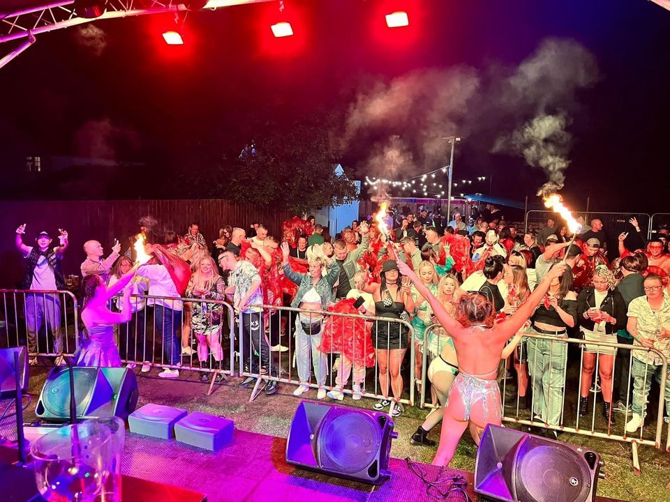 Club Anthems With Rachel Shenton, Stansted Mountfitchet Social Club