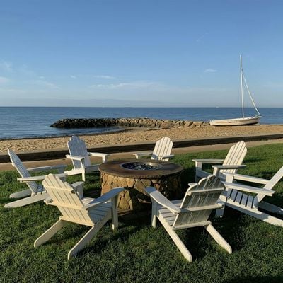 Lighthouse Inn