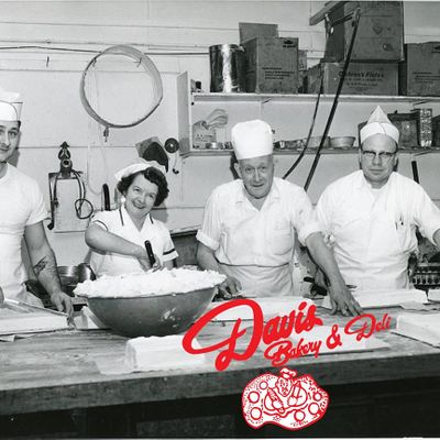 Davis Bakery & Deil