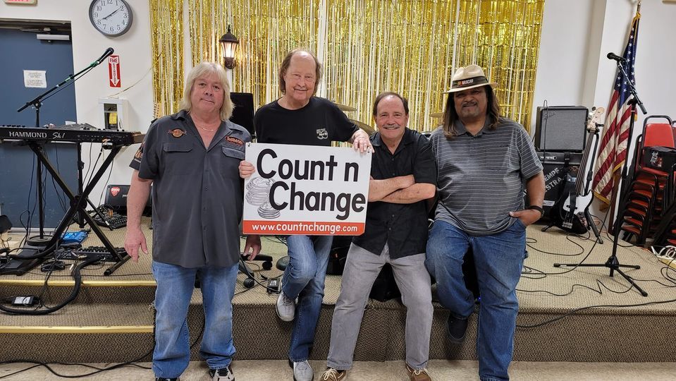 Bikinis Beach Bar, Tawas Bay Beach Resort, East Tawas, 4 August