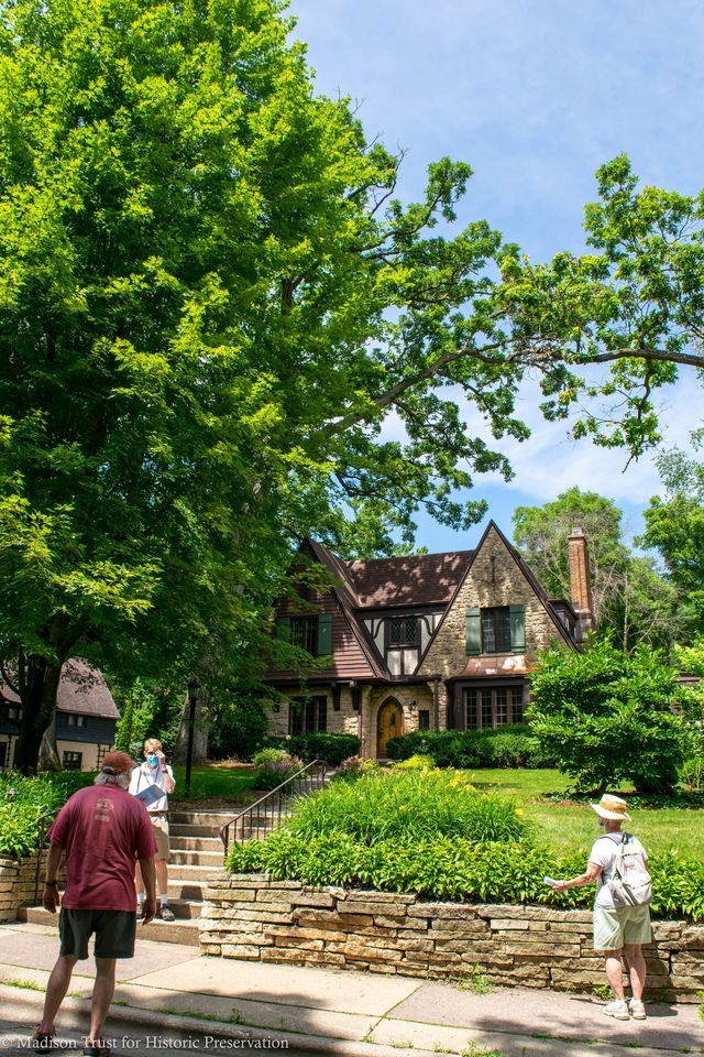 Nakoma Historic Architecture Walking Tour, 4023 Cherokee Dr, Madison