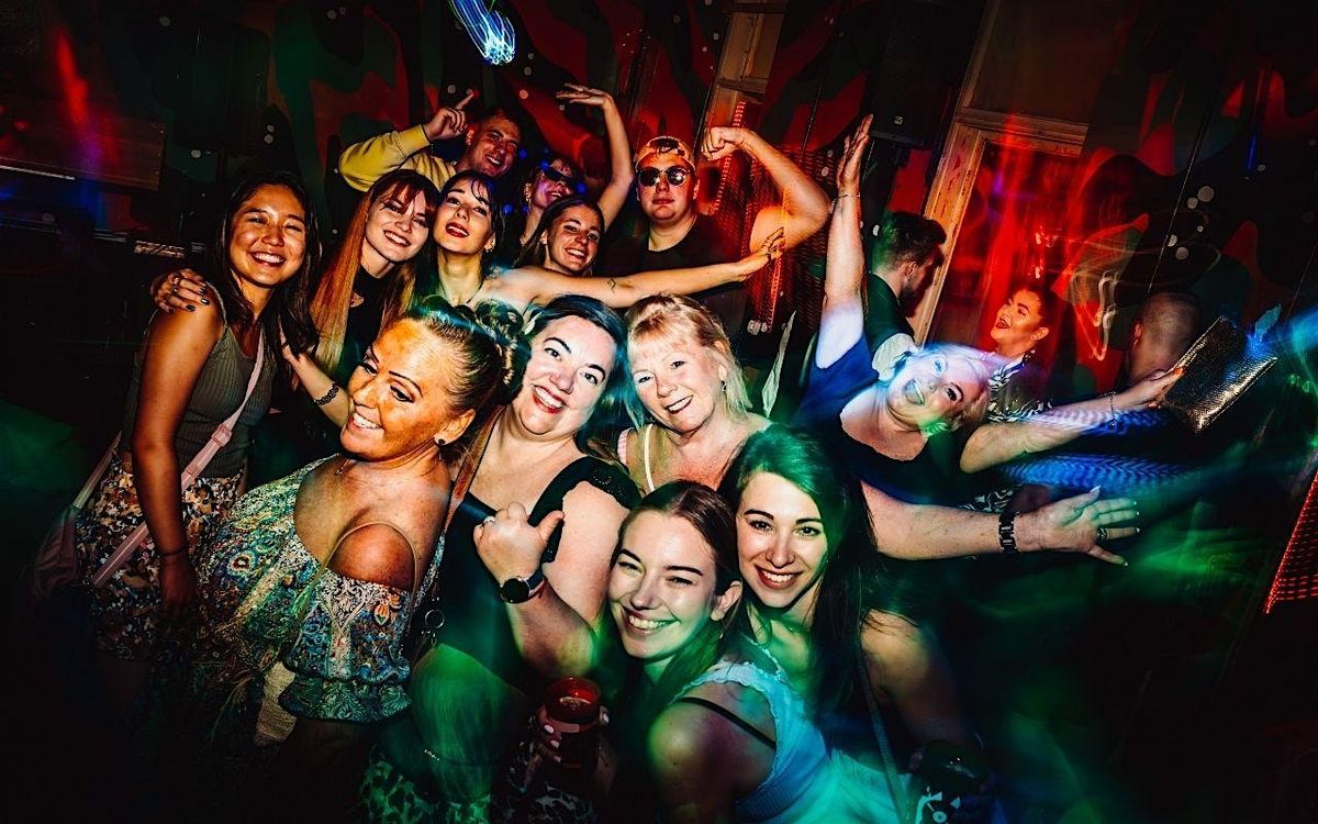 Berlin: New Year's Eve Pub Crawl With 2 Hours Open Bar, 31 December | Event in Berlin | AllEvents