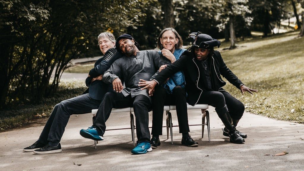 Béla Fleck & The Flecktones: Jingle All The Way, 2 December | Event in Grand Rapids | AllEvents