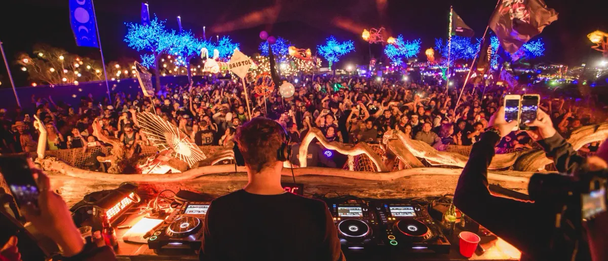Josh Butler in Sant Antoni De Portmany, 20 June | Event in Ibiza | AllEvents