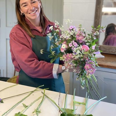 Lauren Mason-Mackay logo