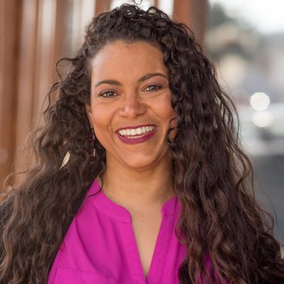 Dr. Raquel Muller Financial Educator