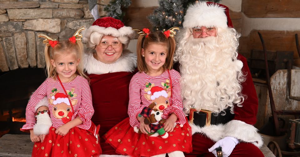 Holiday Photos With Santa, Casey's Outdoor Solutions Garden & Gifts