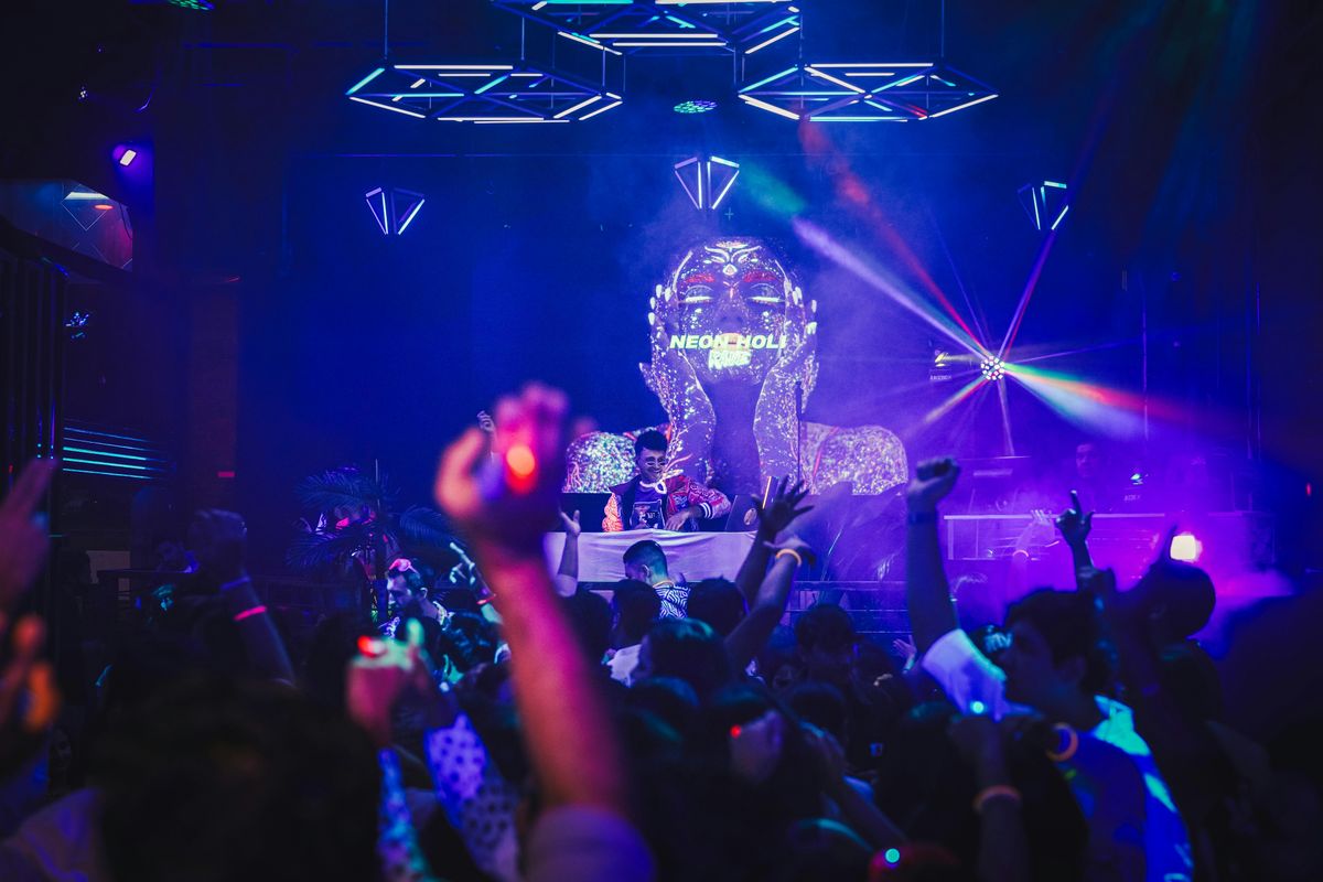 DESI RAVE – Bollywood GLOW Party – DJ Prashant & DJ Anjna | San Diego, 19 December | Event in San Diego