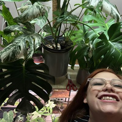 Selena Rios SexyPlants/ SpicyPlants logo