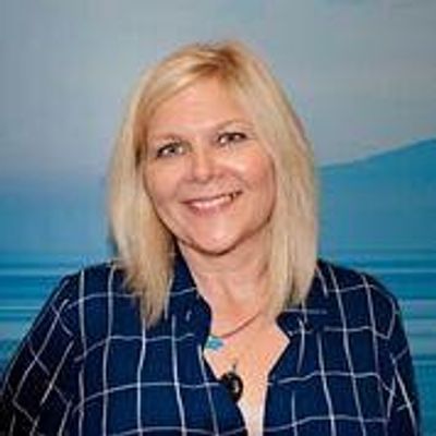 Lisa Shook: Certified 5-PATH® and 7th Path Self-Hypnosis® Teacher, Coach to Extraordinary Entrepreneurs, Reiki Master Teacher