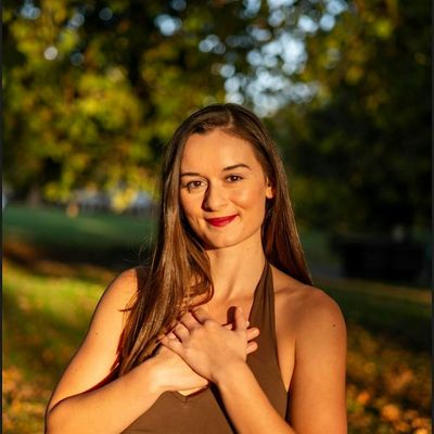 Francesca Liviero logo