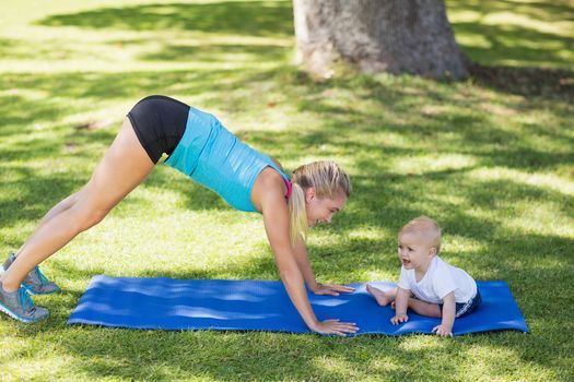 Yoga Maman Bebe Au Lac Imperial Palace Annecy May 21 Allevents In