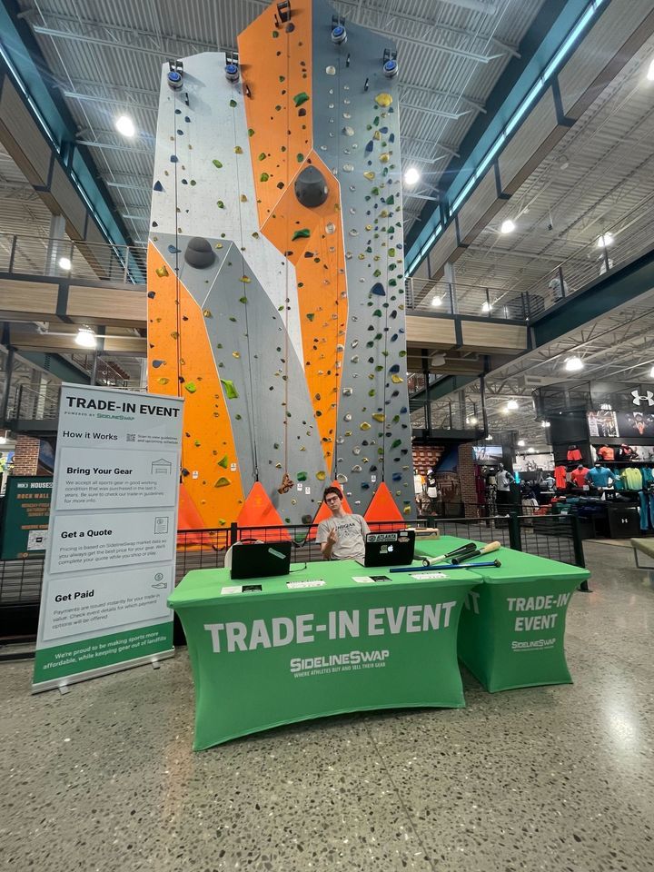 Kennesaw, Ga Sporting Goods Trade In Event, DICK'S Sporting Goods (50 Ernest Barrett Parkway