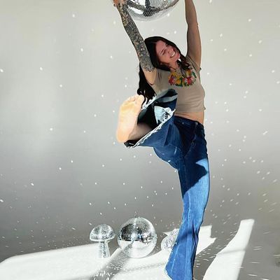 Holistic Mountain Healing logo