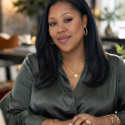 Corinne Williams logo