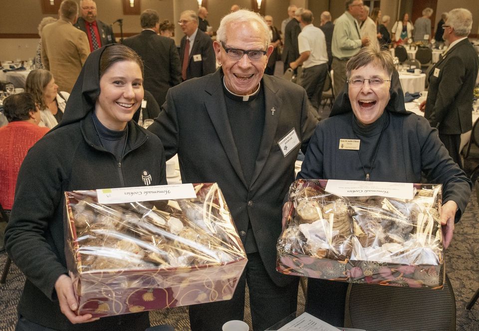 Banquet and Silent Auction to Support Seminarian Education, Swan Valley