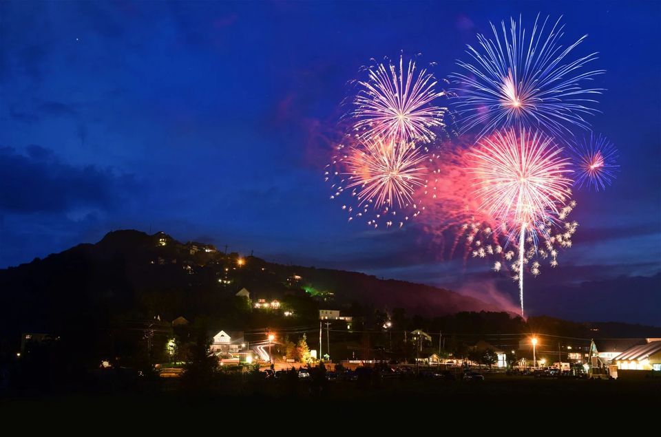 Fireworks Celebration, Beech Mountain Resort, Vilas, July 1 2025