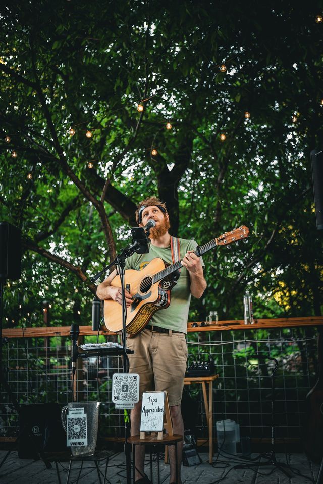 Nelson Franklin Music Old School Tap House & Social, Old School Tap