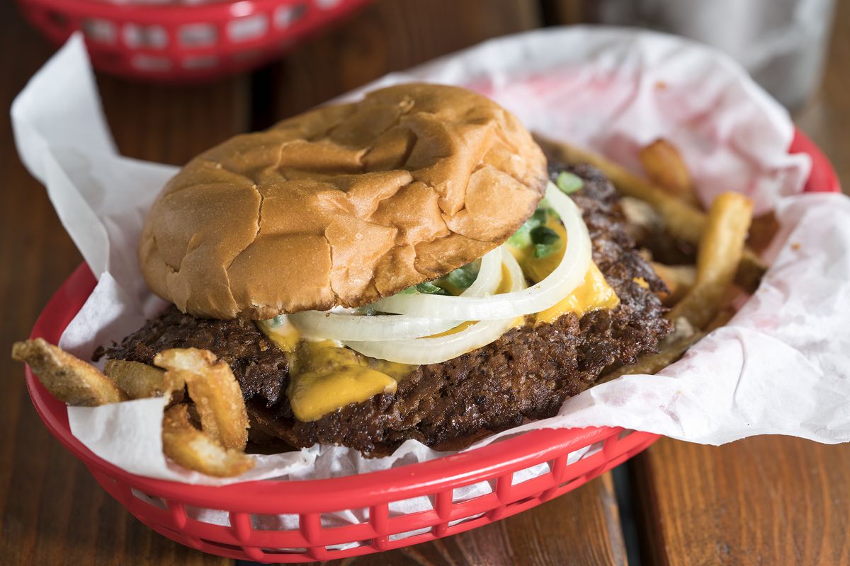 16th Annual Roscoe Village Burger Fest 2025, Belmont and Damen Aves