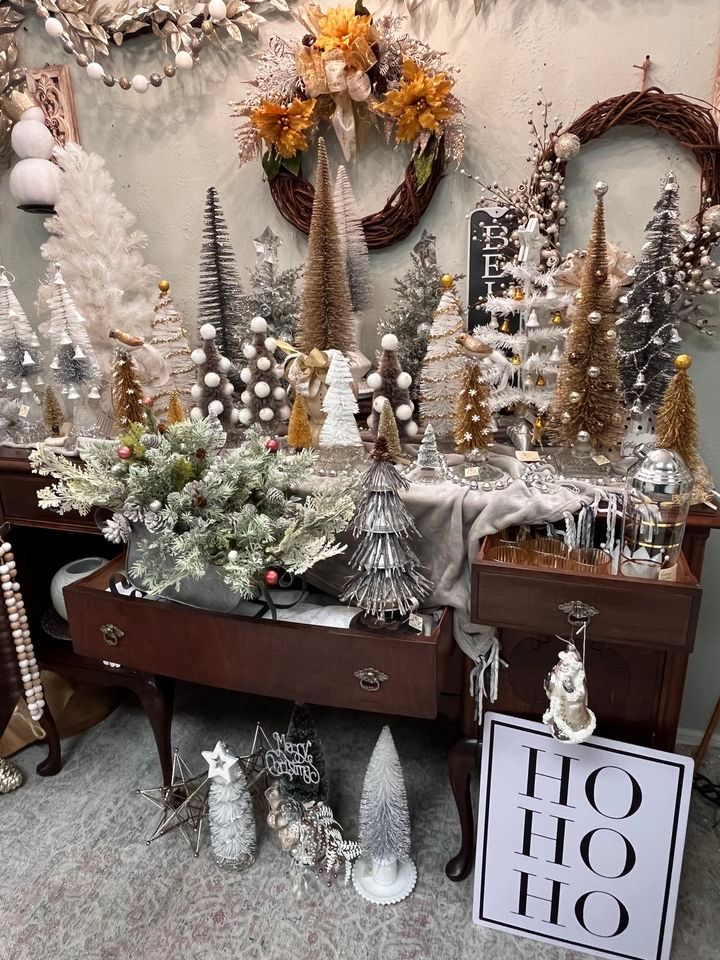 UpTown Vintage Holiday OPEN HOUSE, 1024 S Harbor City Blvd, Melbourne