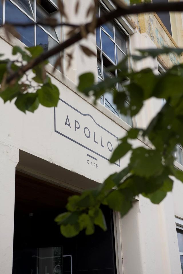 halfords apollo cafe