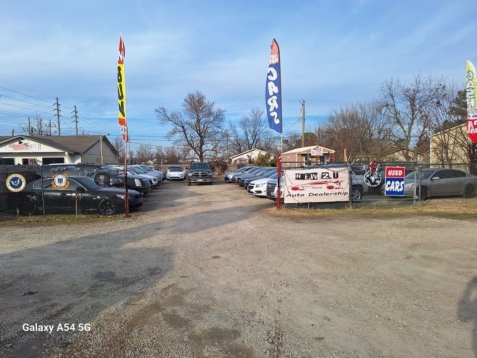 Love thy Neighbor Cookout!, New 2 U Auto Dealership, Jonesboro, 7 April