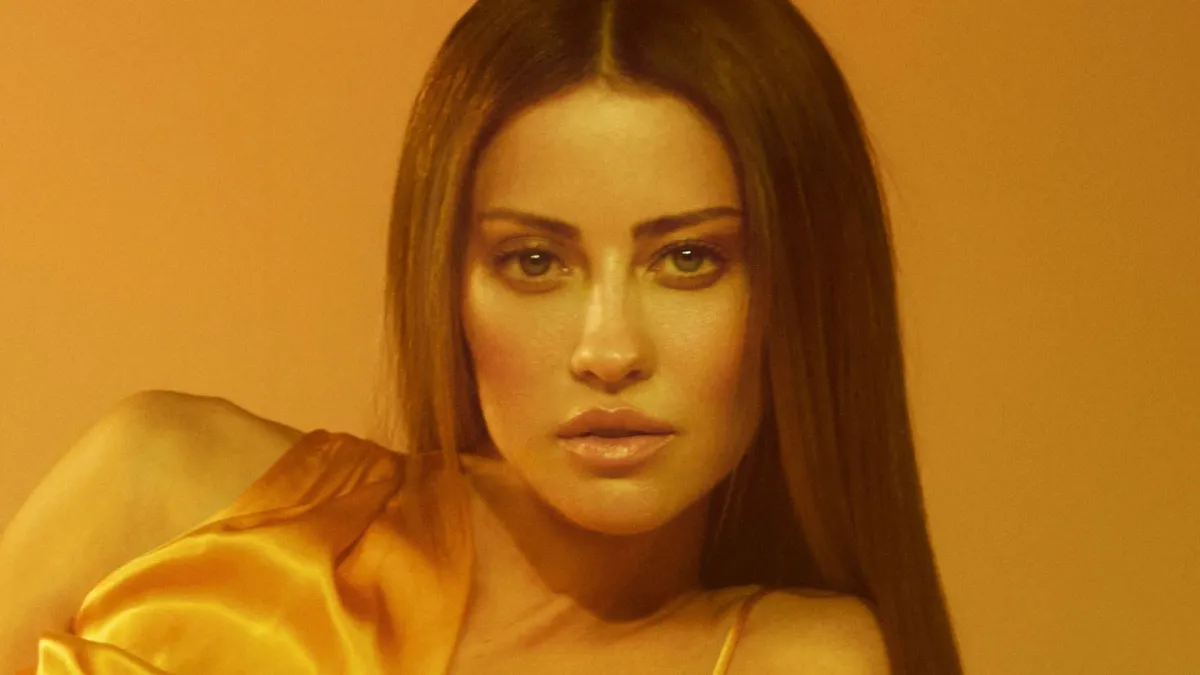 Derya Uluğ in, 24 January | Event in Istanbul | AllEvents