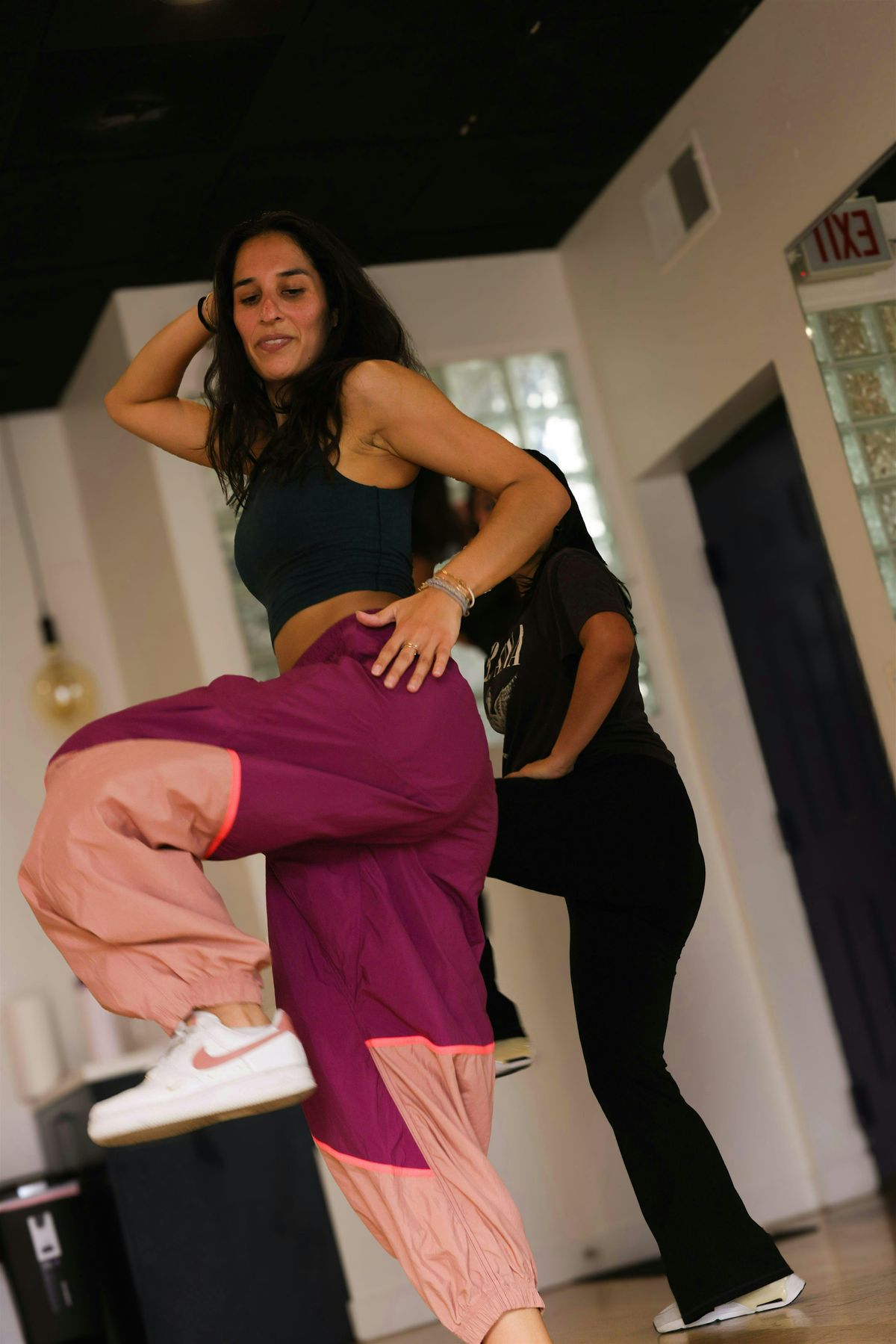 LATIN FUSION DANCE CLASS |AMARGURA - KAROL G, 4 December | Event in Chicago | AllEvents