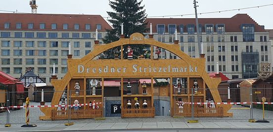 Gebardensprachstammtisch At Striezelmarkt Dresden Dresden