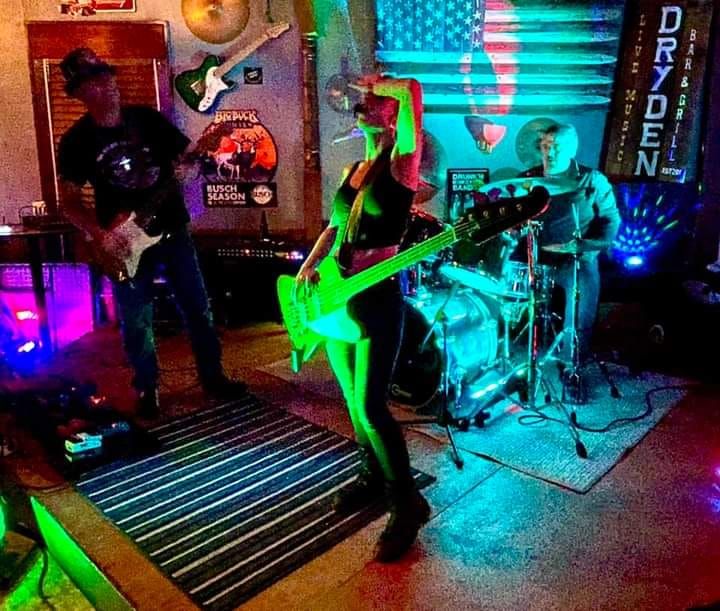 86 Noodles Rocks The Lucky Leprechaun , The Lucky Leprechaun Irish Pub