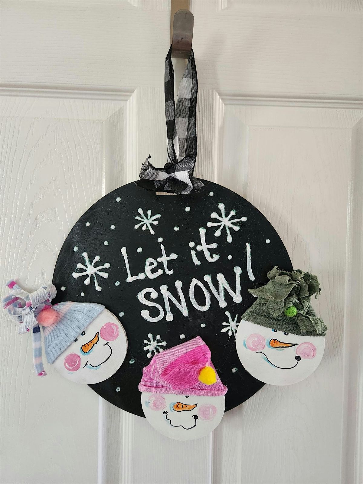Sip and Paint with Marcia: Let It Snow Wooden Hanger, 17 December | Event in Milton | AllEvents
