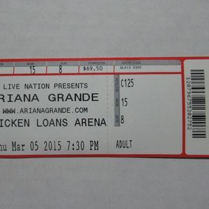 Ariana Grande at United Center
