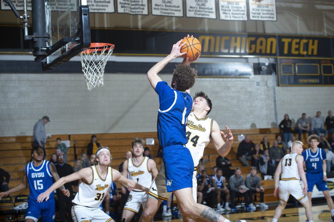 Grand Valley State Lakers vs. Michigan Tech Huskies, 7 November | Event in Allendale | AllEvents