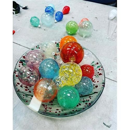 1150 INTRO TO GLASSBLOWING: ORNAMENTS, 13 December | Event in Chicago | AllEvents