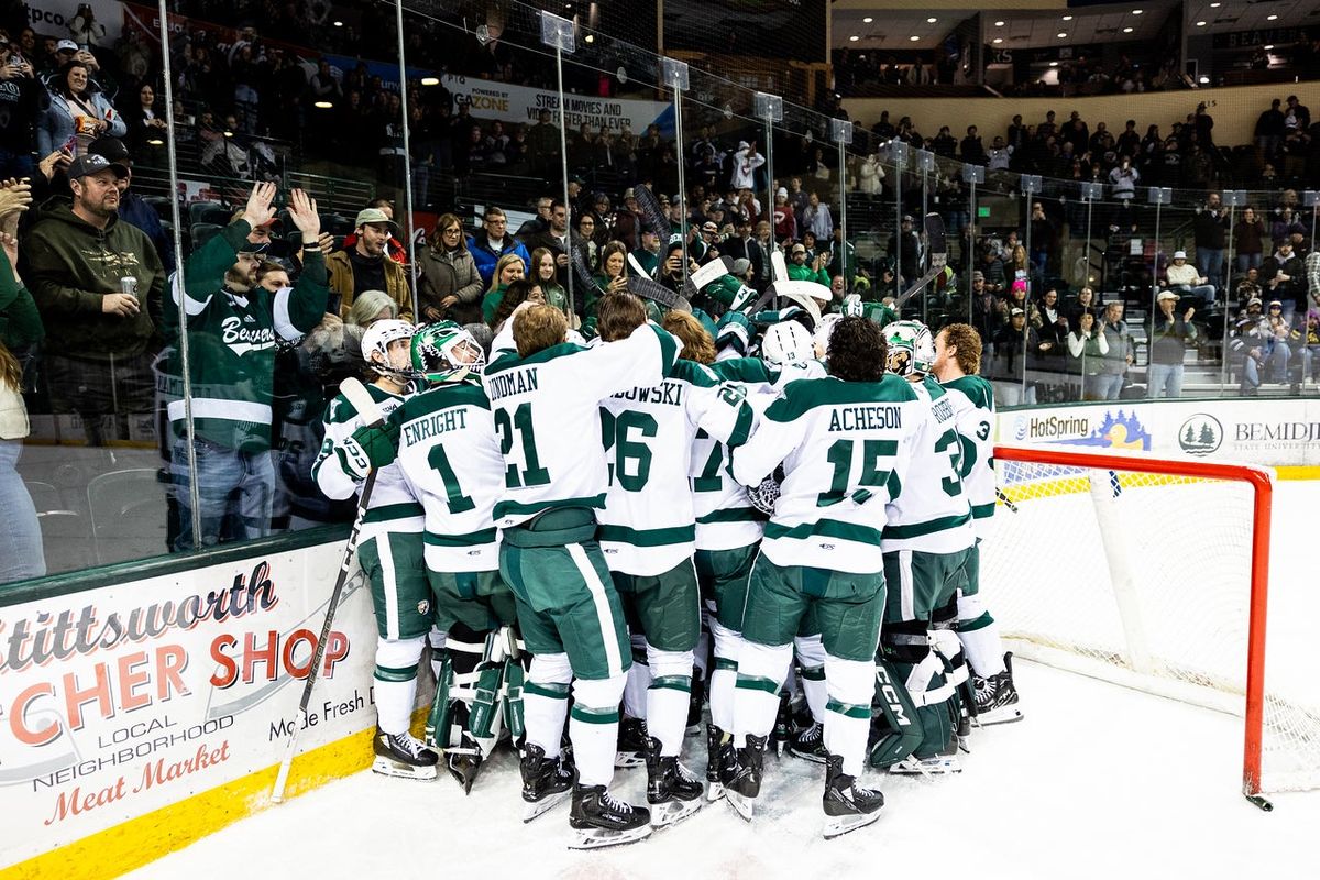 Minnesota Golden Gophers at Bemidji State Beavers Mens Hockey at The Sanford Center, 2 January | Event in Bemidji