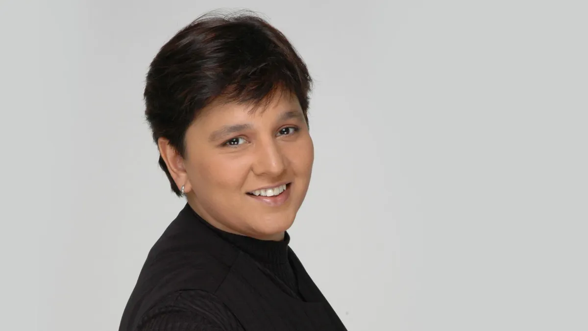 Falguni Pathak in Mumbai