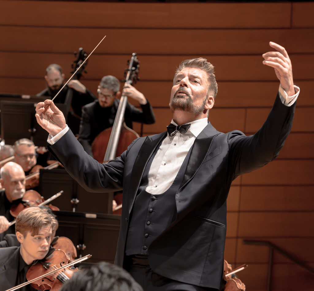 Kansas City Symphony - Farrenc, Schumann and Dvorak at Kauffman Center for the Performing Arts - Helzberg Hall, 18 April